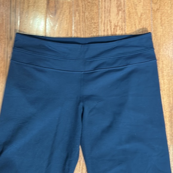 LULULEMON WOMEN WIDE LEGS YOGA-PANTS BLACK LEGGING IN SIZE 12 - Picture 4 of 10